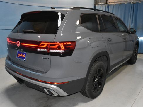 New 2026 Volkswagen Atlas Peak Edition AWD/4WD image 21
