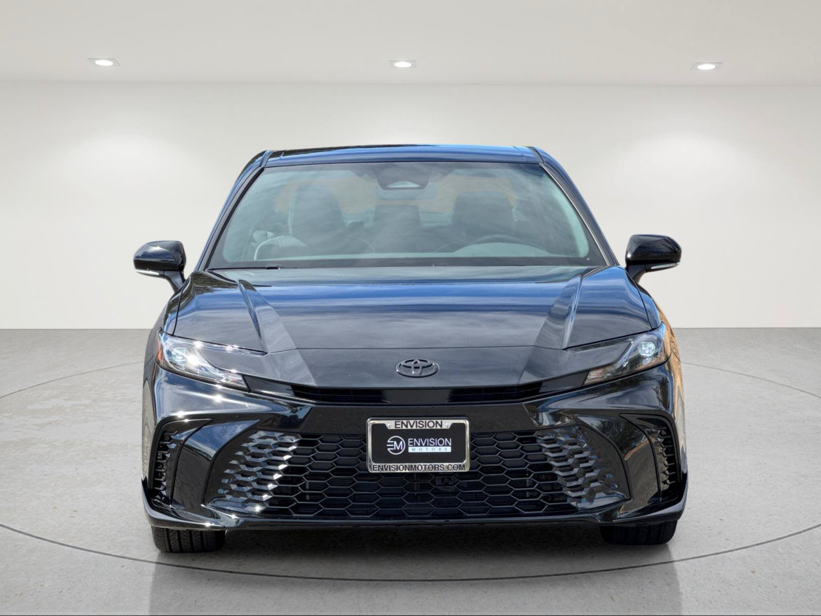 Used 2026 Toyota Camry Hybrid w/ Convenience Package FWD image 9