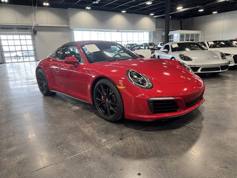 Used 2019 Porsche 911 Targa 4S image 17