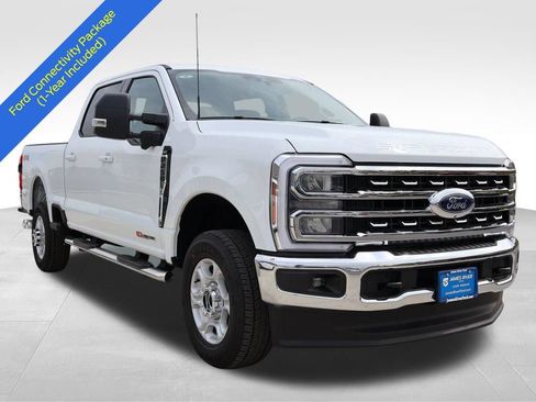 New 2026 Ford F250 XLT w/ XLT Premium Package AWD/4WD image 6