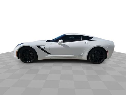 Used 2019 Chevrolet Corvette Stingray Coupe w/ 1LT image 5