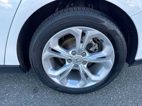 Certified 2023 Honda Accord LX image 19