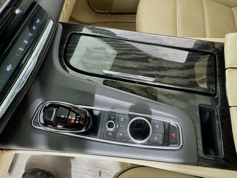 Used 2023 Cadillac Escalade ESV Premium Luxury image 20