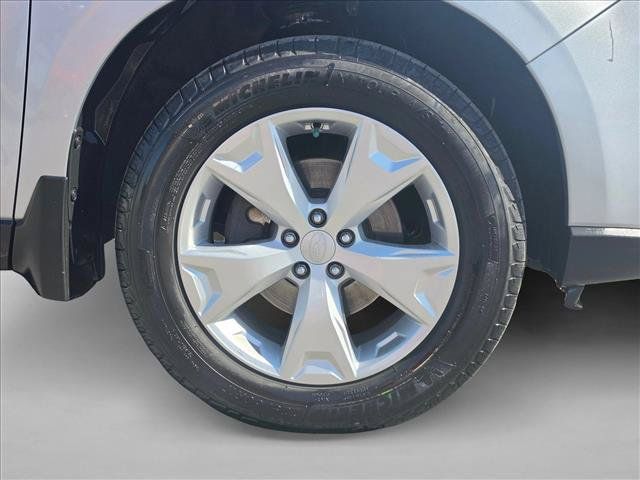 Used 2015 Subaru Forester 2.5i Premium w/ All-Weather Package AWD/4WD image 9