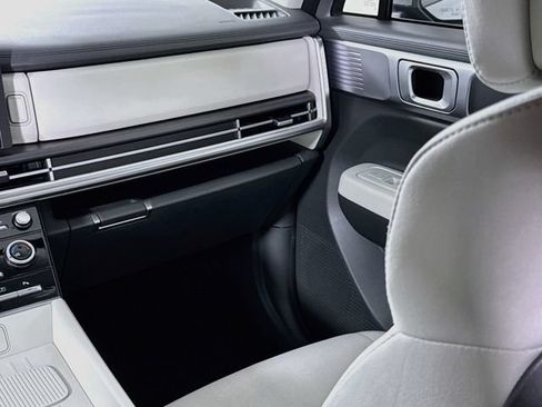 Certified 2024 Hyundai Santa Fe SE AWD/4WD image 21