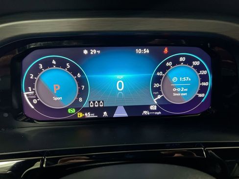 Used 2024 Volkswagen Atlas Cross Sport SE image 12