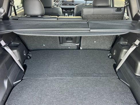 New 2025 Mitsubishi Outlander SE image 16