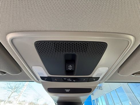 New 2026 Honda HR-V EX-L image 29