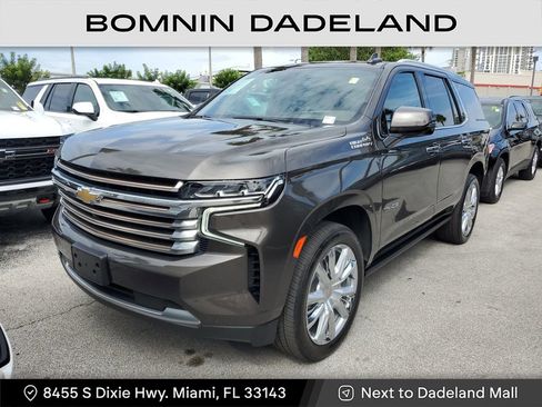 Used 2021 Chevrolet Tahoe High Country w/ Premium Package image 2