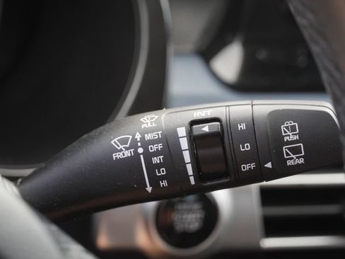 Used 2023 Kia Seltos S FWD image 29