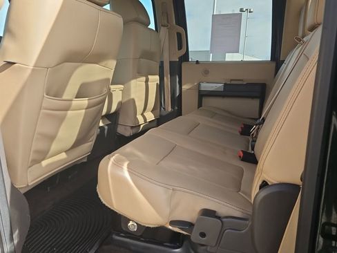 Used 2015 Ford F250 Lariat image 17