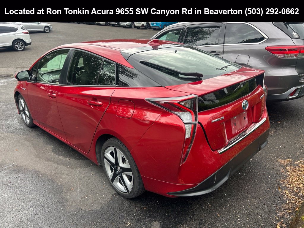 Used 2017 Toyota Prius Three Touring FWD image 4