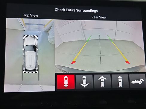 Used 2023 Jeep Grand Cherokee Limited w/ Luxury Tech Group II image 23