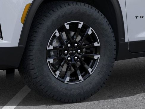 New 2026 Chevrolet Traverse Z71 w/ Driver Confidence Package image 9