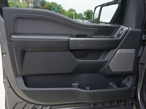 Used 2022 Ford F150 XLT w/ Equipment Group 302A High image 14