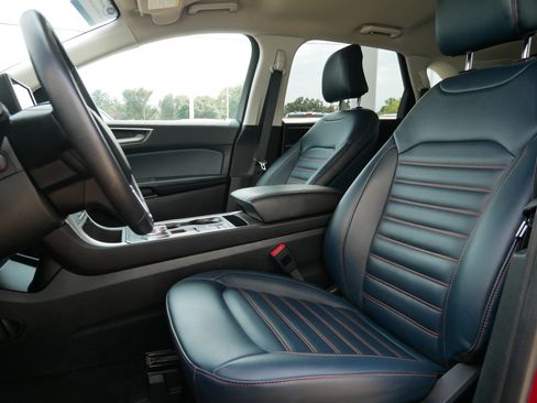 Used 2023 Ford Edge SEL w/ Sport Appearance Package AWD/4WD image 6