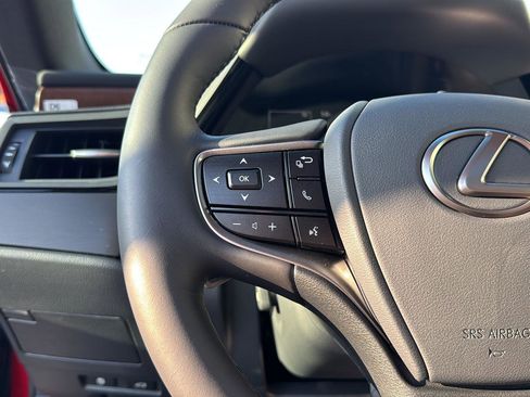 New 2025 Lexus ES 350 w/ Premium Package image 18