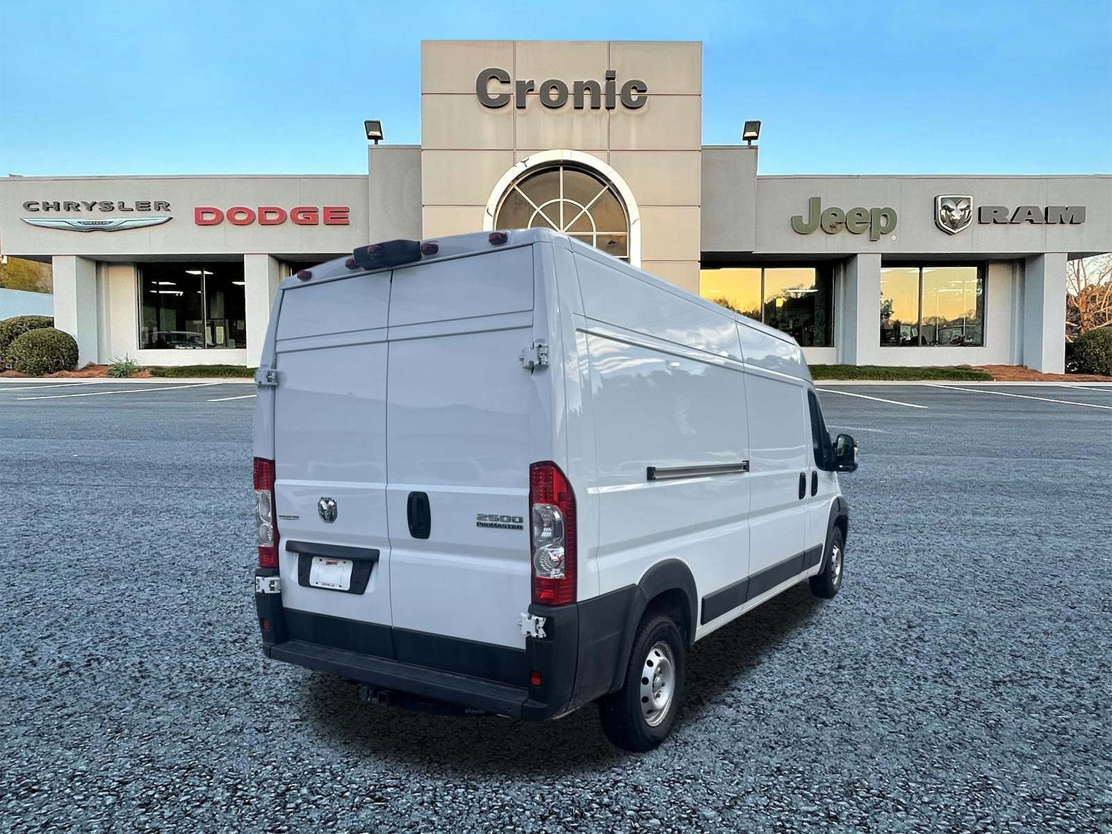 Used 2024 RAM ProMaster 2500 FWD image 3