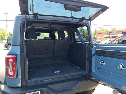 Used 2023 Ford Bronco Outer Banks w/ Sasquatch Package AWD/4WD image 13