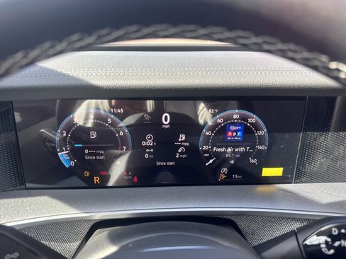 New 2026 Volkswagen Tiguan S FWD image 38