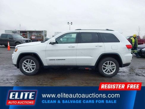 Used 2017 Jeep Grand Cherokee Laredo w/ Quick Order Package 23E image 27