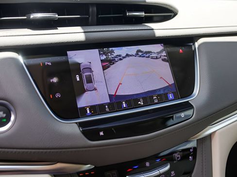 Certified 2026 Cadillac XT5 Premium Luxury w/ Driver Assist Package FWD image 17