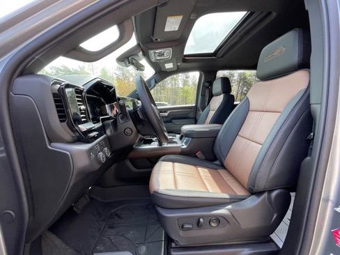 New 2026 Chevrolet Silverado 1500 High Country AWD/4WD image 18