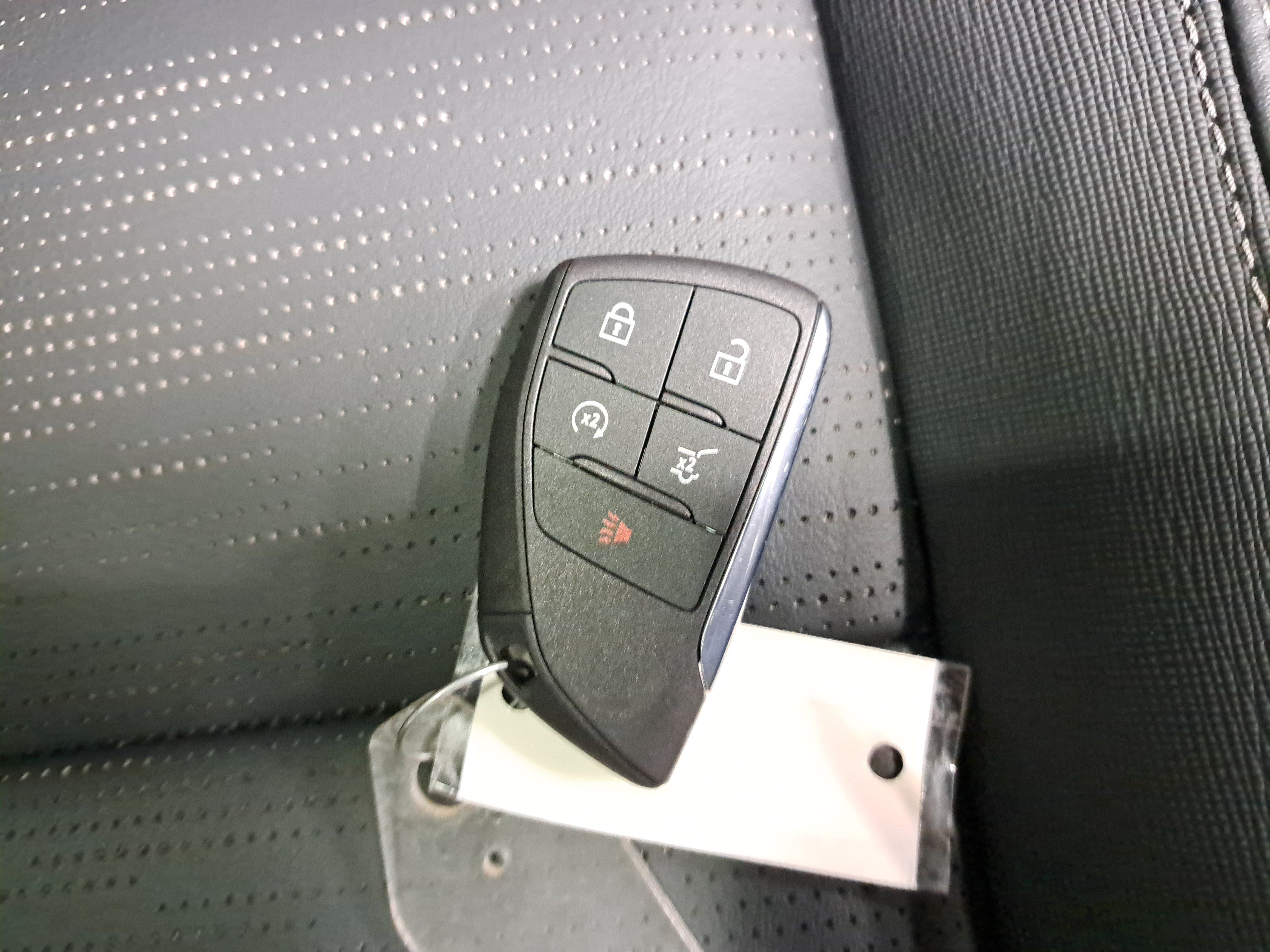 Used 2026 Buick Enclave Sport Touring w/ Power Package FWD image 37