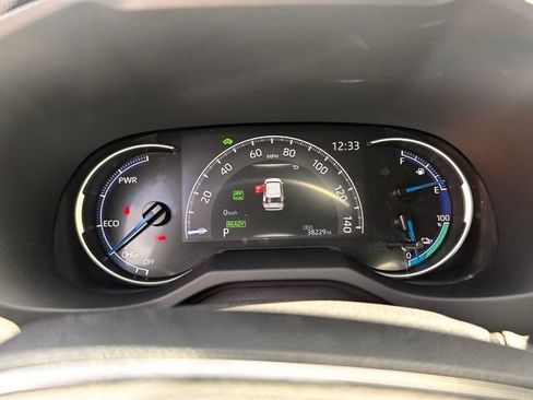 Used 2021 Toyota RAV4 SE w/ Weather & Moonroof Package AWD/4WD image 22