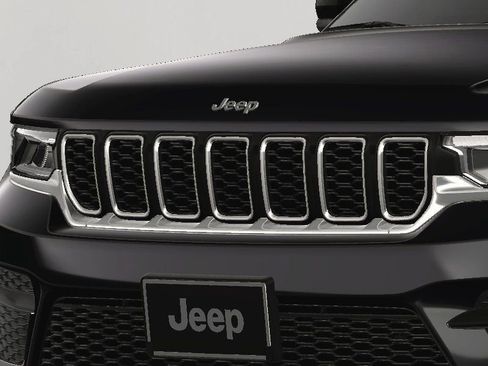 New 2025 Jeep Grand Cherokee Laredo X w/ Luxury Tech Group I image 9