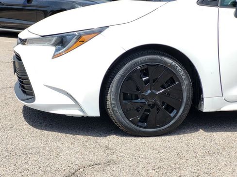 Used 2024 Toyota Corolla LE FWD image 6