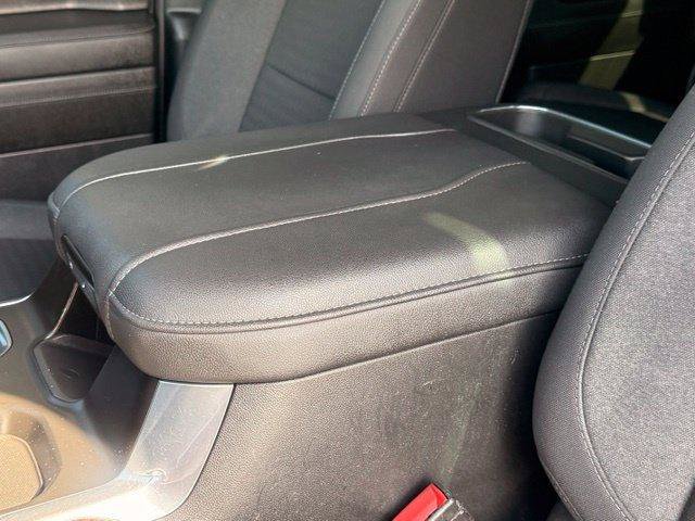 Used 2023 Chevrolet Silverado 1500 RST w/ Z71 Off-Road Package AWD/4WD image 11