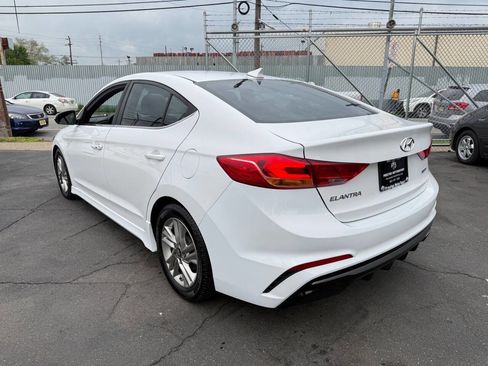 Used 2017 Hyundai Elantra Sport w/ Sport Premium Package 06 FWD image 3