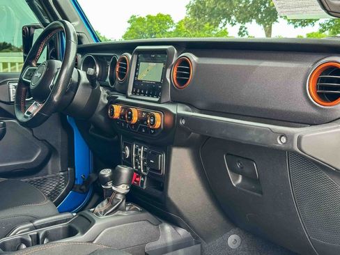 Used 2021 Jeep Gladiator Mojave AWD/4WD image 21