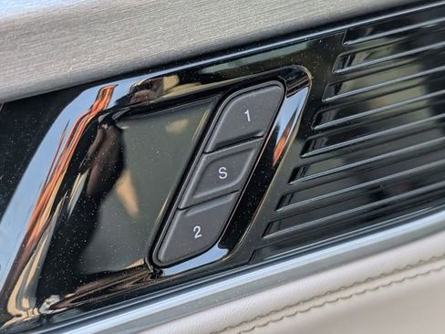 New 2026 Jeep Grand Wagoneer 4WD w/ Premium Group I image 20