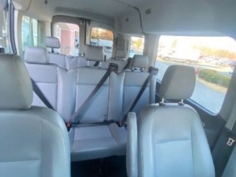 Used 2015 Ford Transit 150 XL image 15