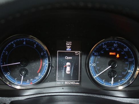 Used 2019 Toyota Corolla SE FWD image 12
