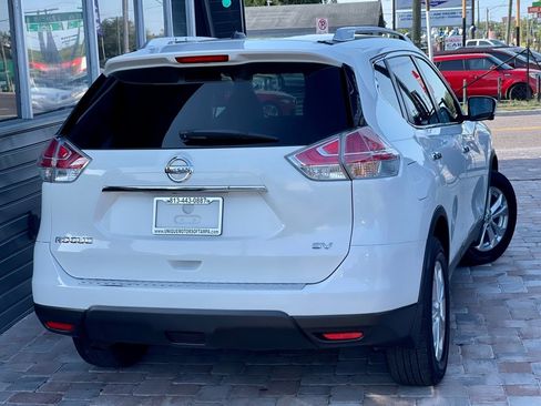 Used 2016 Nissan Rogue SV w/ SV Premium Package image 39