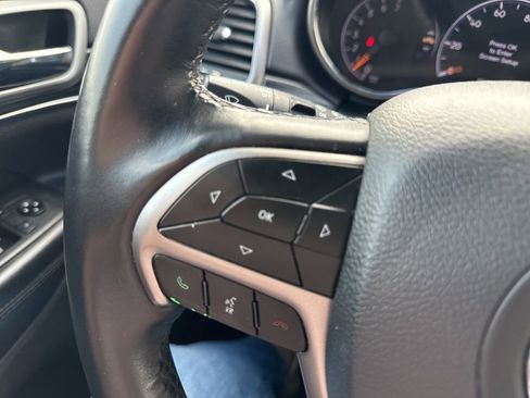 Used 2019 Jeep Grand Cherokee Limited image 21