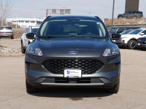 Used 2020 Ford Escape SE Sport AWD/4WD image 3