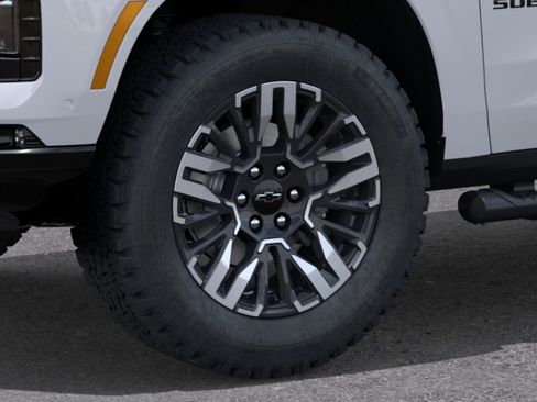 New 2026 Chevrolet Suburban Z71 w/ Sun And Tow Package AWD/4WD image 9