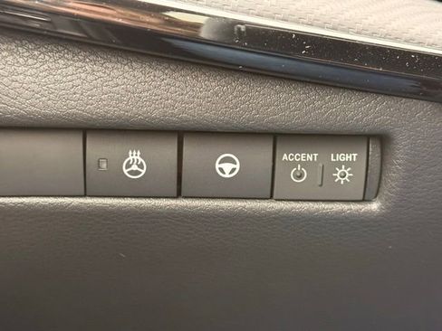 New 2026 Nissan Kicks SR w/ SR Premium Package AWD/4WD image 26