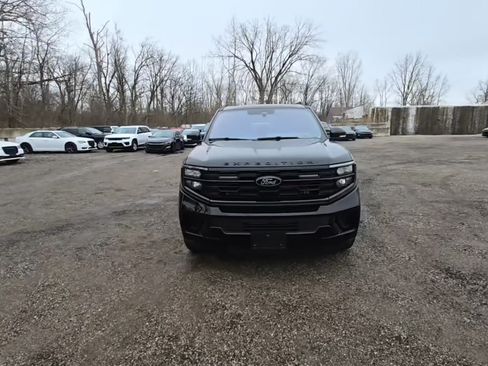 Used 2025 Ford Expedition Max Platinum w/ Stealth Appearance Package AWD/4WD image 2