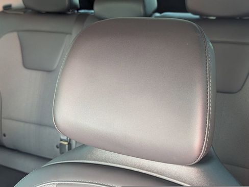 Used 2023 Kia Niro Wind image 17