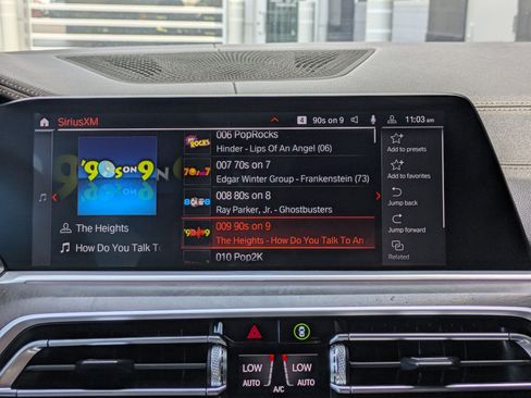 Used 2023 BMW X5 xDrive40i AWD/4WD image 18