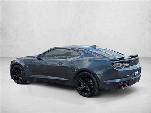 Used 2019 Chevrolet Camaro SS RWD image 8