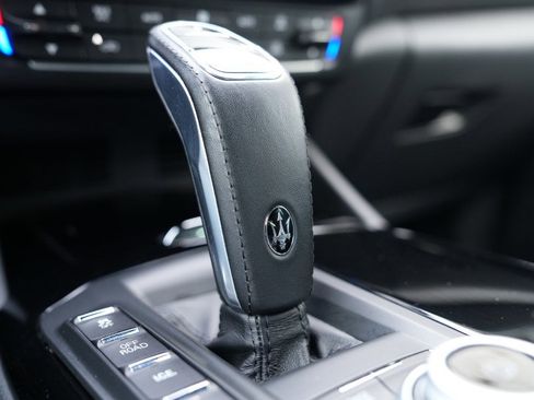 Used 2023 Maserati Levante Modena image 52