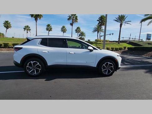 New 2026 Chevrolet Equinox EV LT image 21