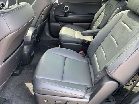 New 2026 Hyundai Palisade Calligraphy FWD image 10