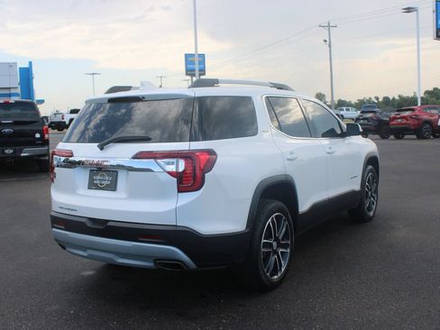 Used 2023 GMC Acadia SLT w/ Preferred Package FWD image 9